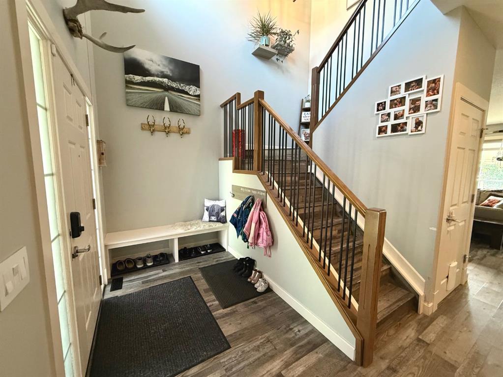 Picture for 607 Montgomery Close SE