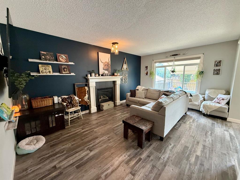 Picture for 607 Montgomery Close SE