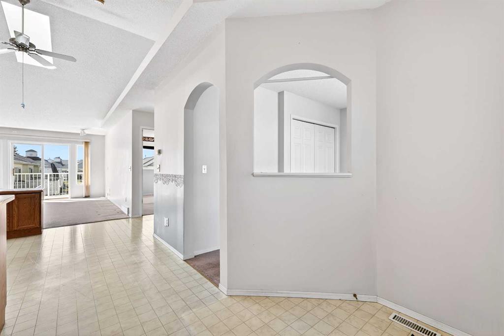 Picture for 50, 12 Woodside Rise NW