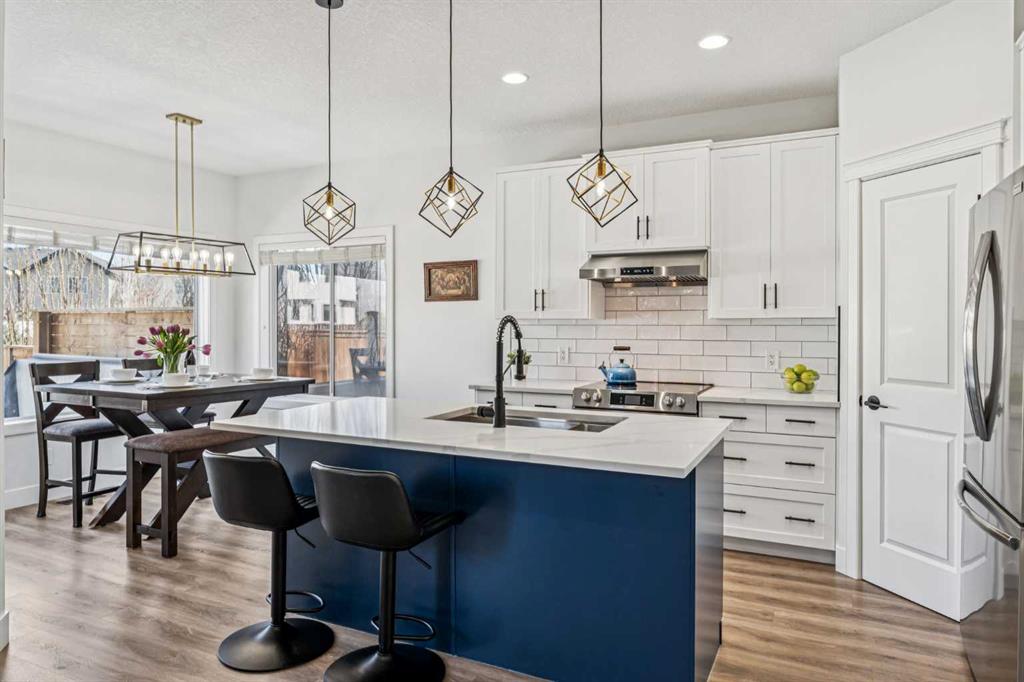 Picture for 54 Elgin Meadows Green SE