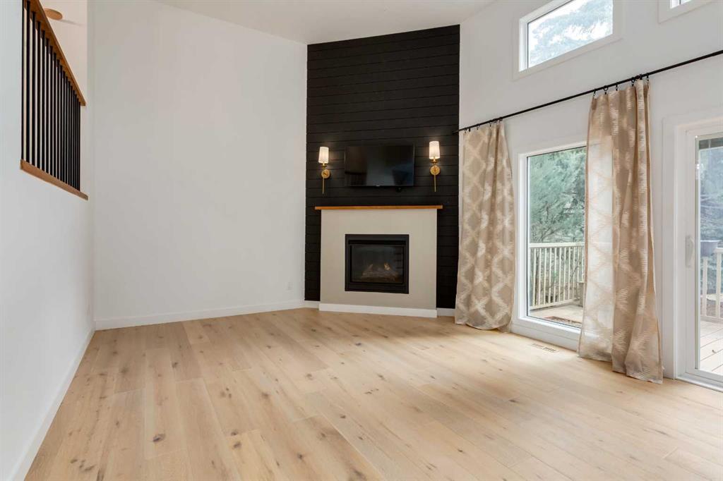 Picture for 256 Point Mckay Terrace NW