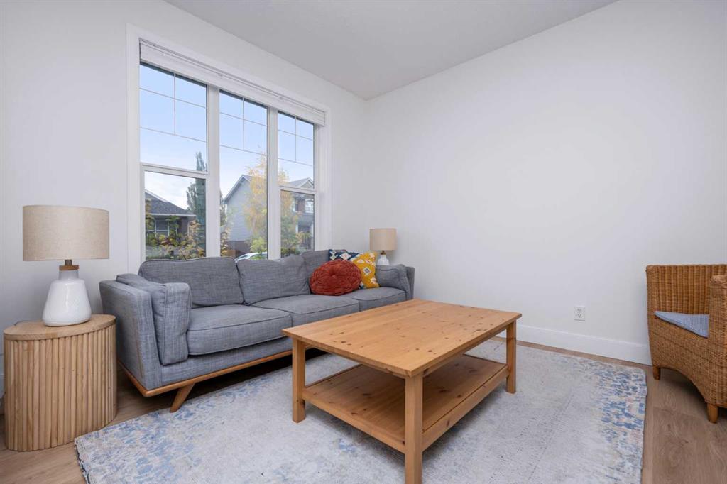 Picture for 160 Prestwick Manor SE