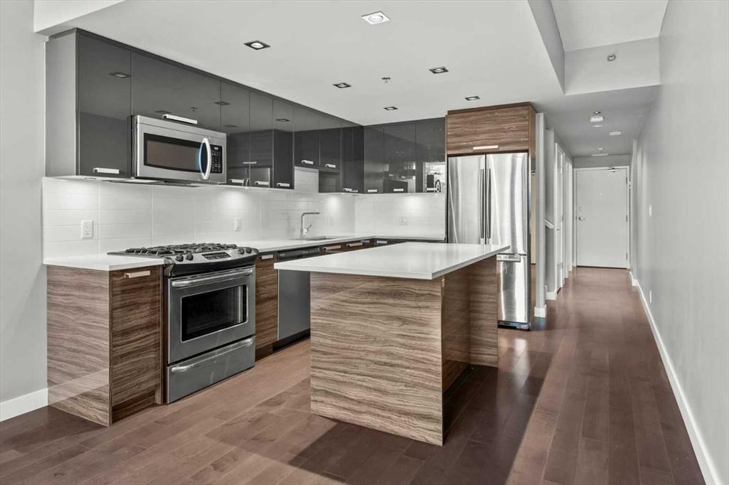 Picture for 111, 235 9A Street NW