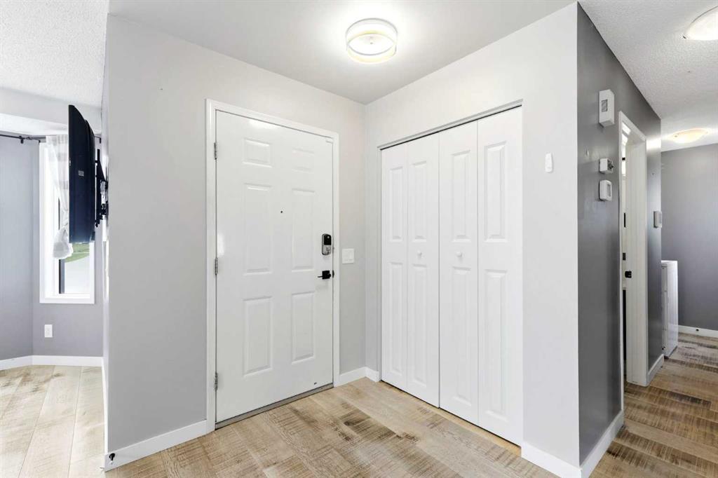 Picture for 212 Harvest Wood Way NE