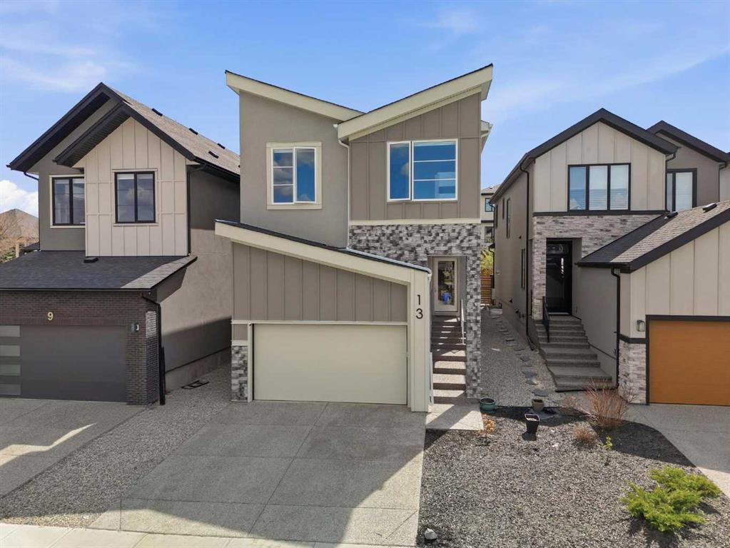 Picture for 13 Coulee Crescent SW