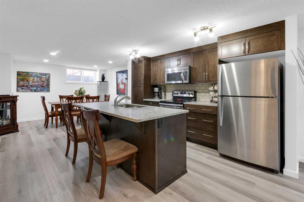 Picture for 1503, 2400 Ravenswood View SE