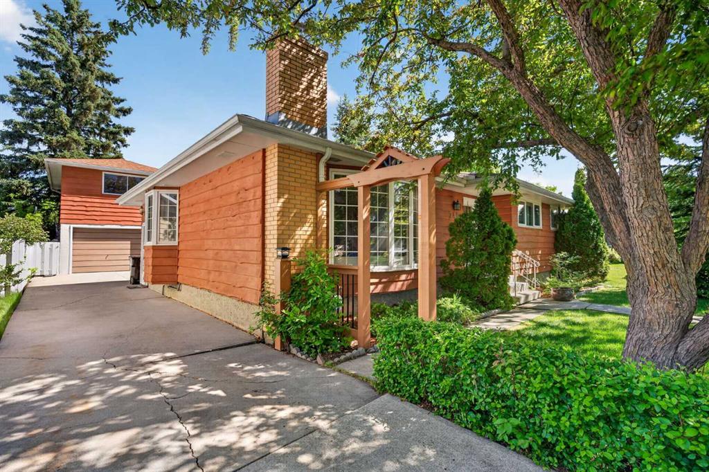 Picture for 740 Hunterston Crescent NW