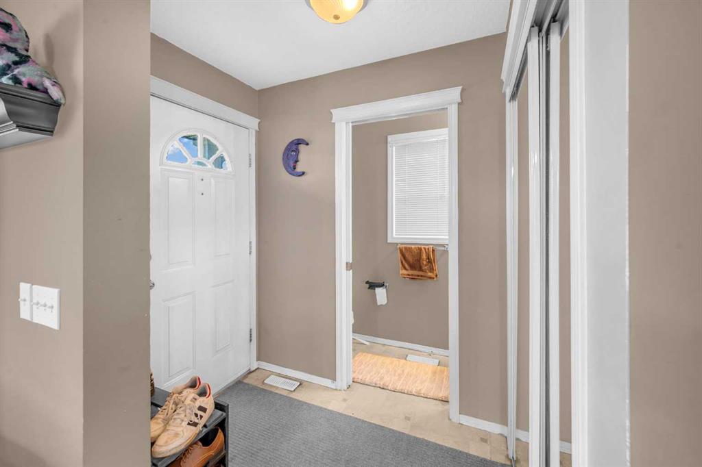 Picture for 6 Saddlemont Way NE