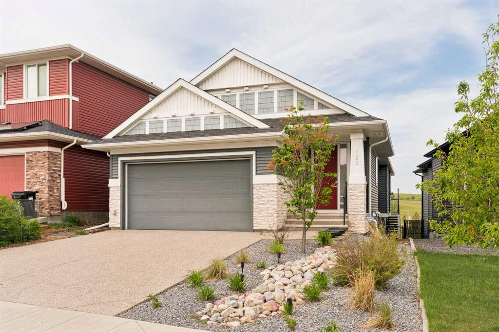 Picture for 123 Crestridge Hill SW