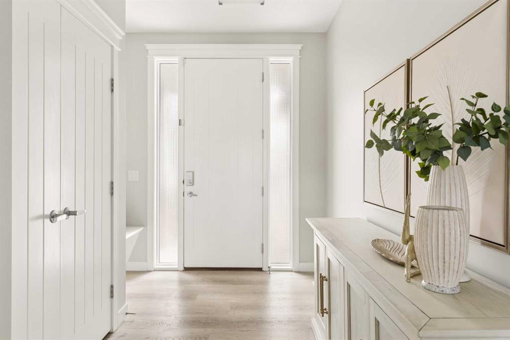 Picture for 123 Crestridge Hill SW
