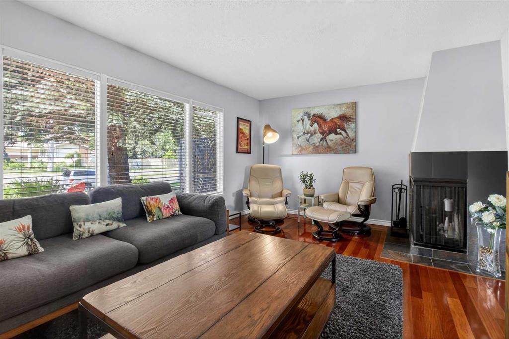 Picture for 348 Midlake Boulevard SE