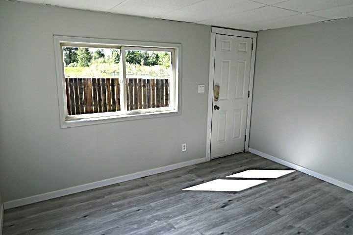 Picture for 28 Riley Street NE
