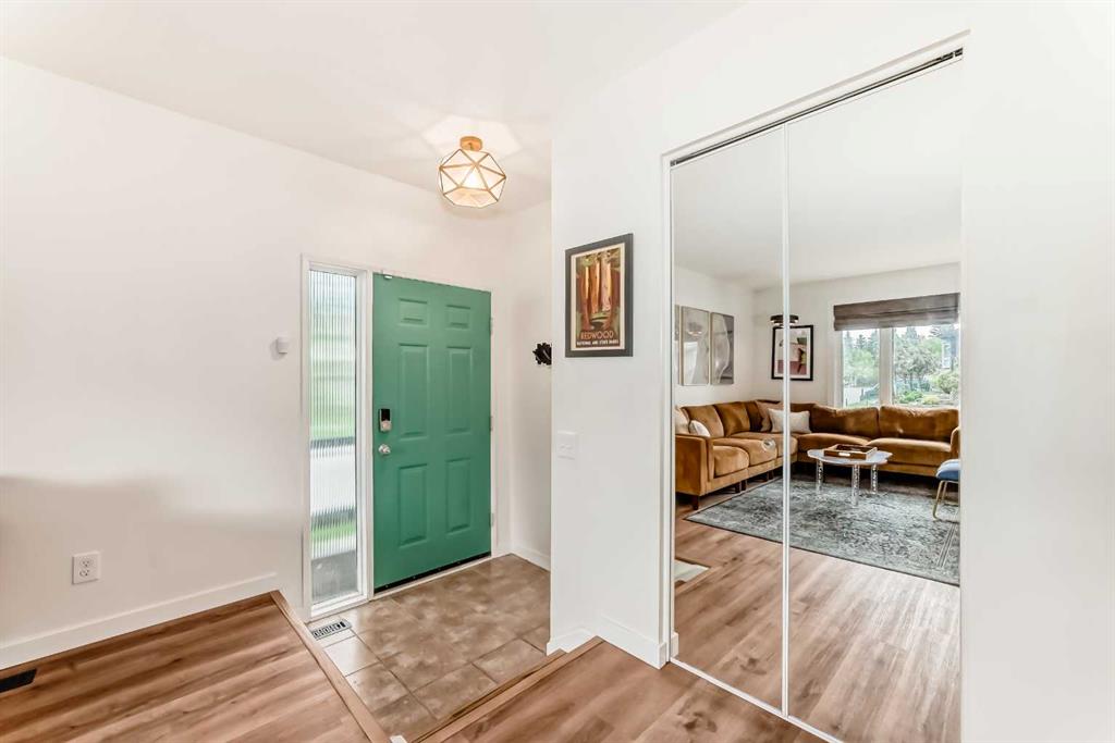 Picture for 584 Woodhill Place SW