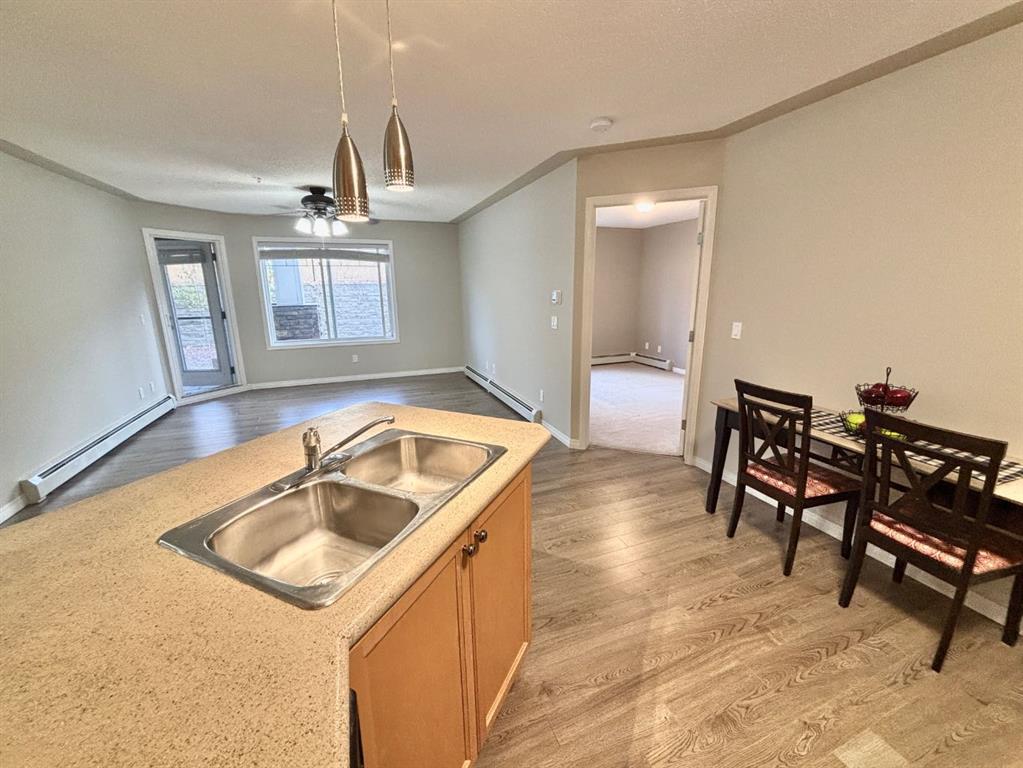 Picture for 116, 369 Rocky Vista Park NW https://www.cirrealty.ca/reb/creb/54/A2266554_12.jpg