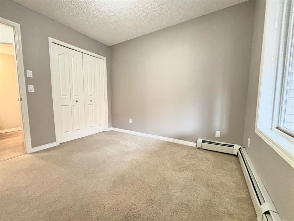 Picture for 116, 369 Rocky Vista Park NW https://www.cirrealty.ca/reb/creb/54/A2266554_22.jpg