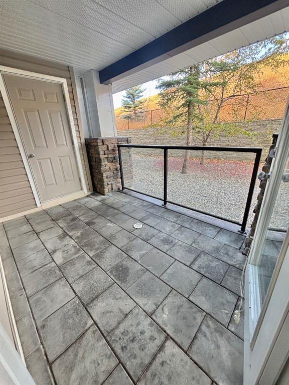 Picture for 116, 369 Rocky Vista Park NW https://www.cirrealty.ca/reb/creb/54/A2266554_27.jpg