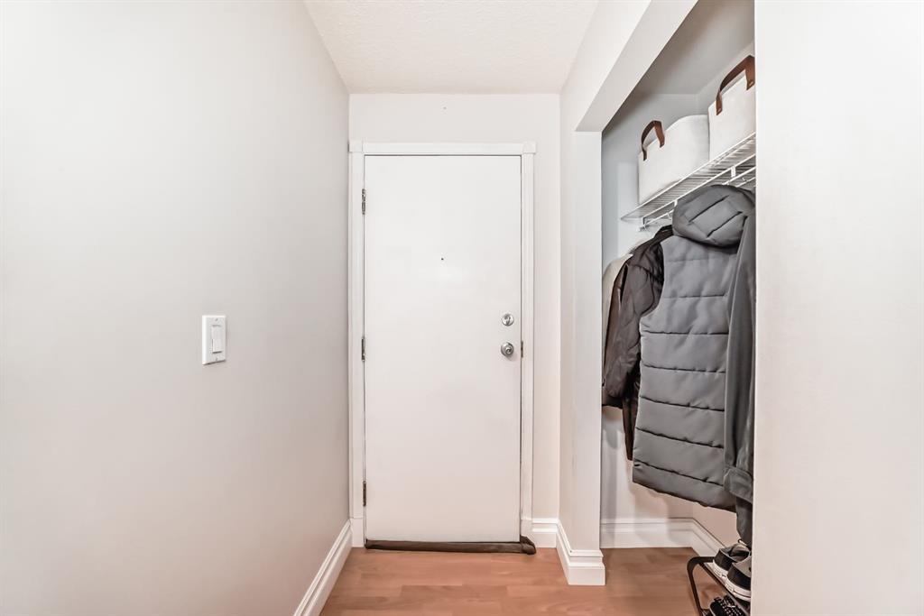 Picture for 310, 1735 11 Avenue SW