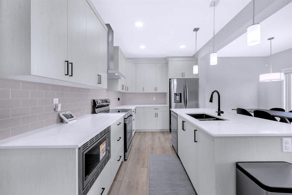 Picture for 154 Silver Spruce Grove SW