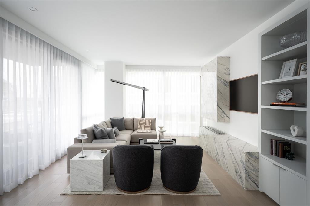 Picture for 1807, 108 9 Avenue SW