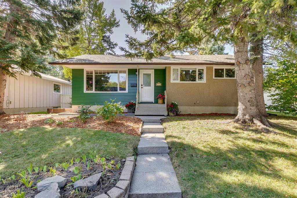 Picture for 3235 Bearspaw Drive NW