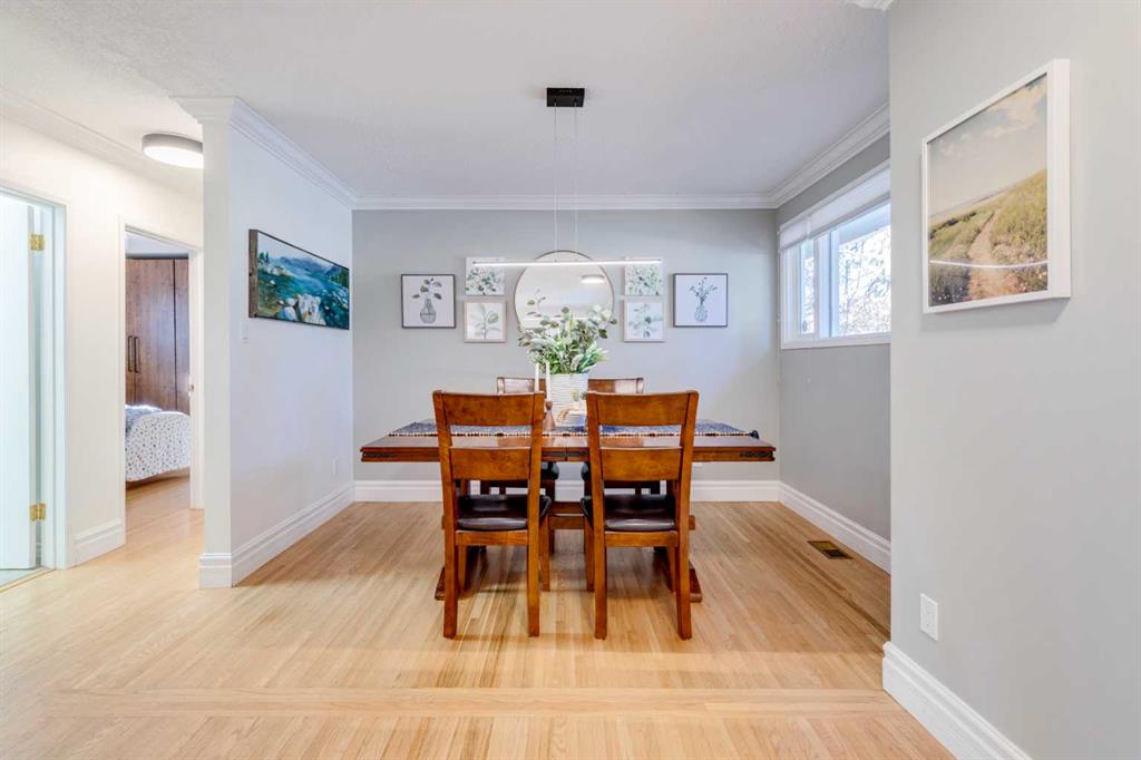 Picture for 3235 Bearspaw Drive NW