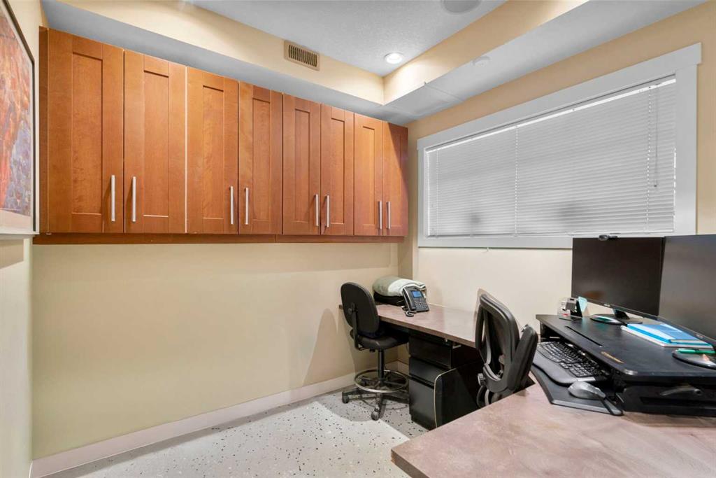 Picture for 5, 30 Griffin Industrial Point 