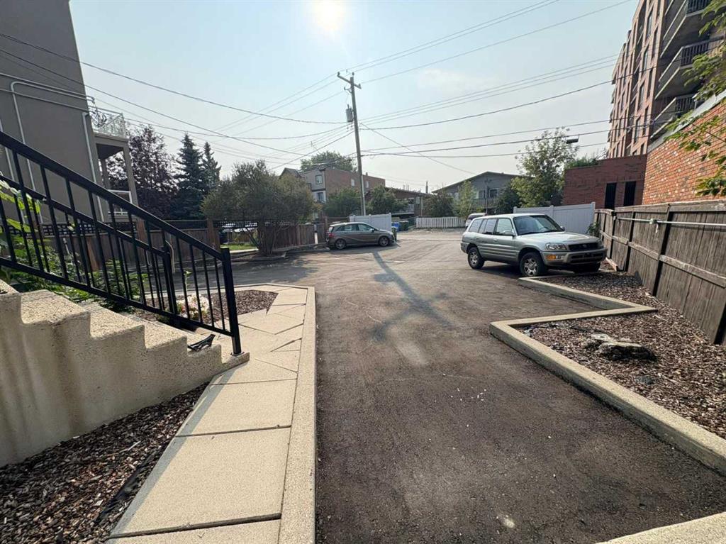 Picture for 6, 1909 28 Street SW