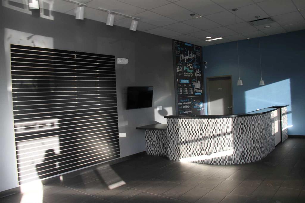 Picture for 3, 1404 44 Avenue NE