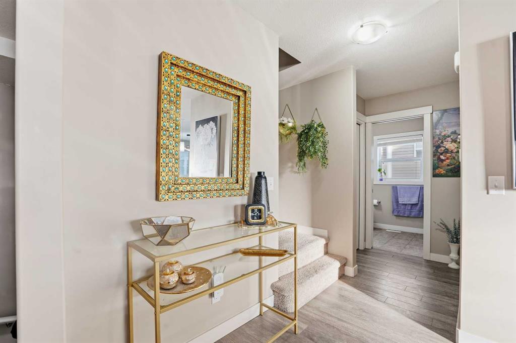 Picture for 427 Redstone View NE