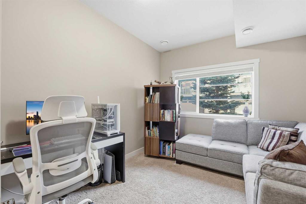 Picture for 427 Redstone View NE