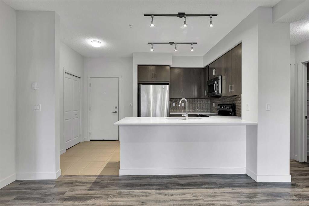 Picture for 215, 25 Auburn Meadows Avenue SE