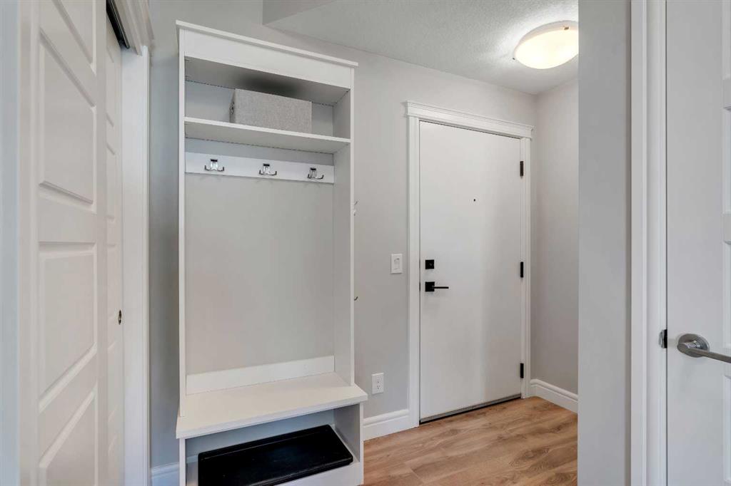 Picture for 418, 19661 40 Street SE