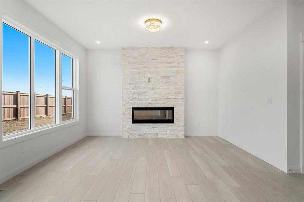 Picture for 94 Cornerbrook Crescent NE