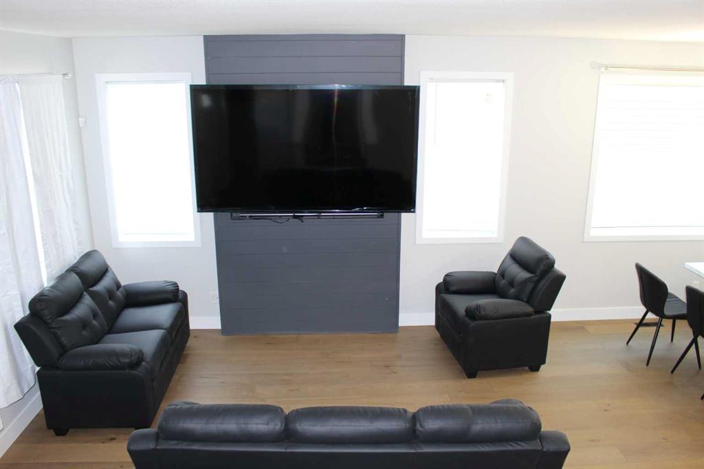 Picture for 958 41 Avenue N