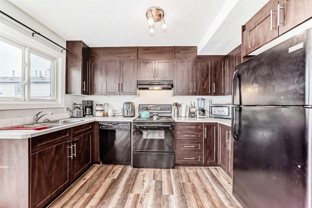 Picture for 1227 137 Avenue SE