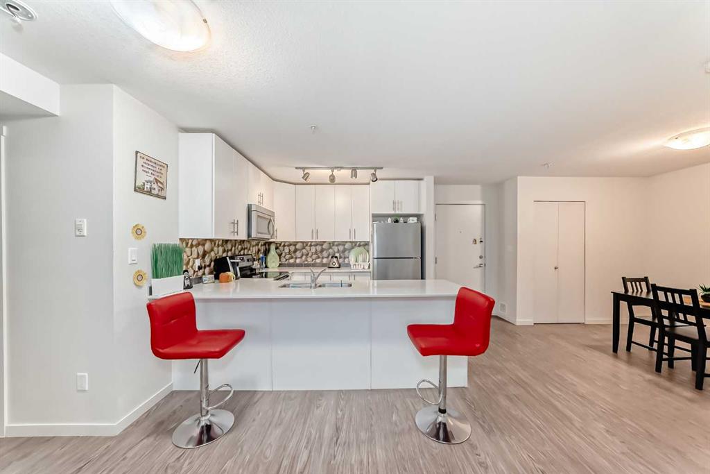 Picture for 3302, 181 Skyview Ranch Manor NE