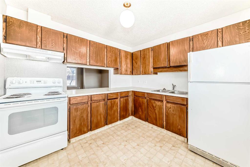 Picture for 6, 4630 46 Avenue 