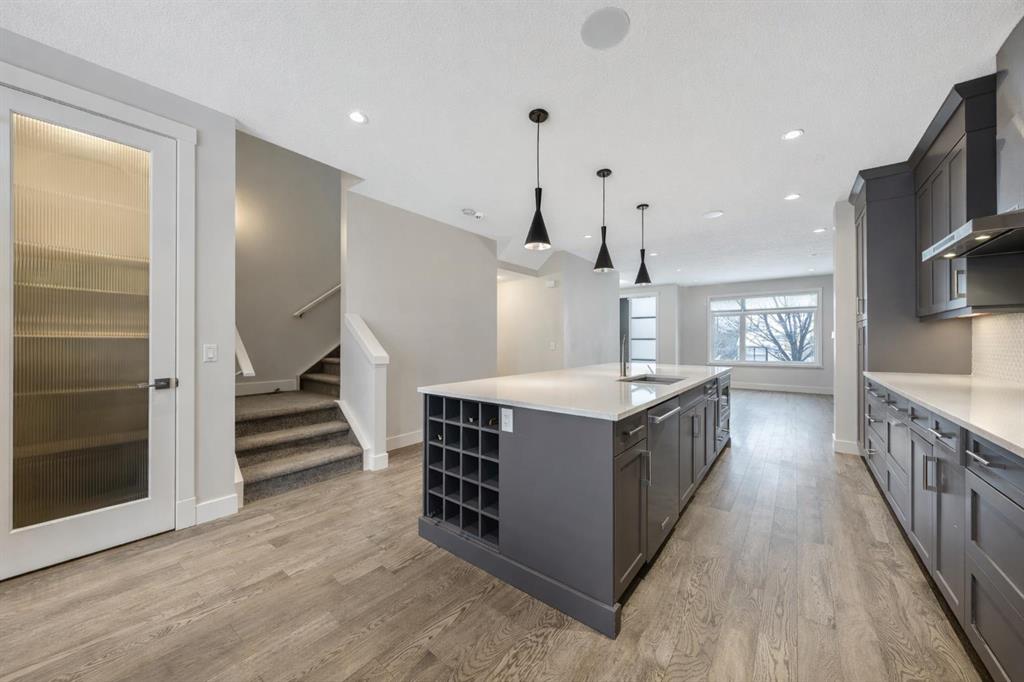 Picture for 1514 33 Avenue SW