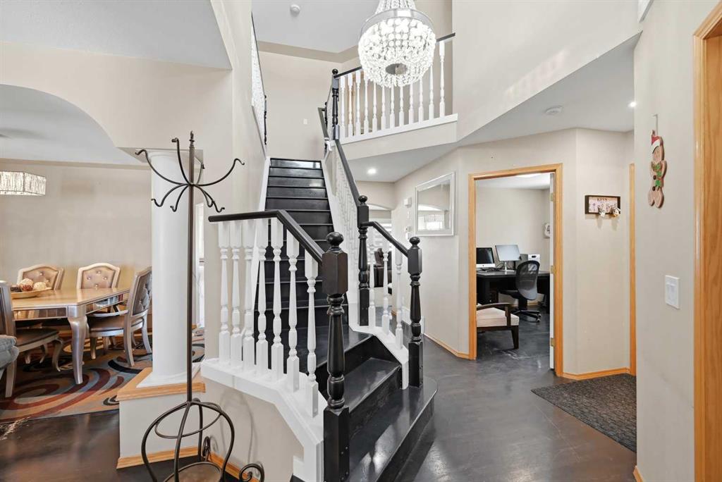 Picture for 46 Panorama Hills Close NW