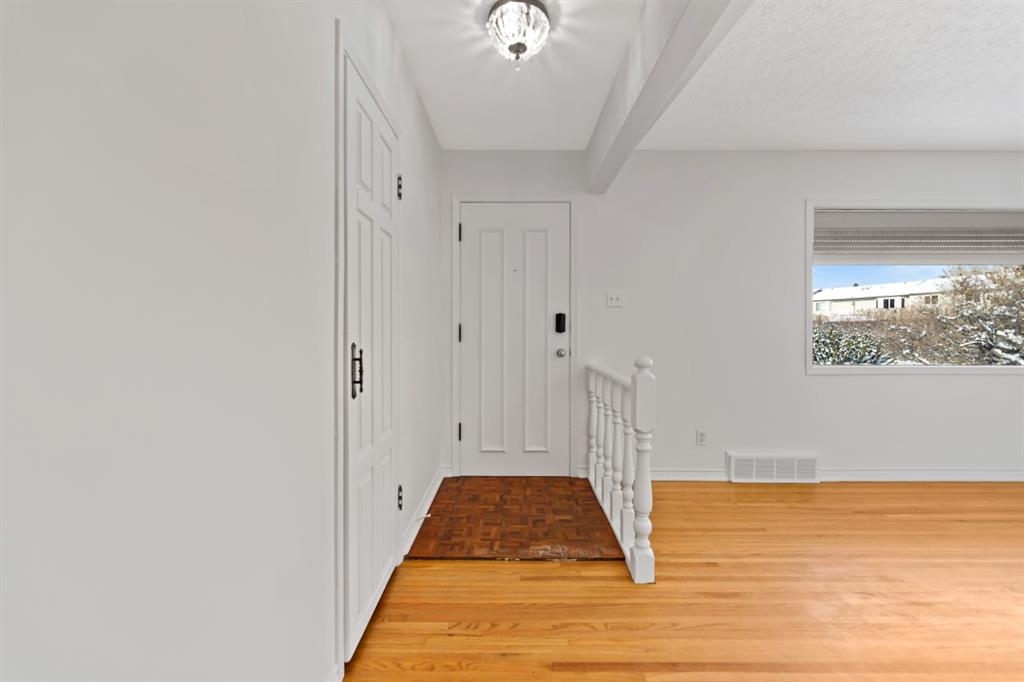 Picture for 3414 31 Street SW