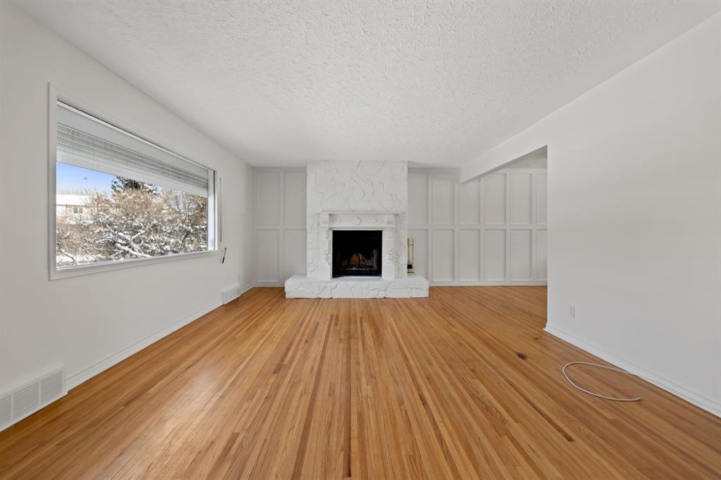 Picture for 3414 31 Street SW