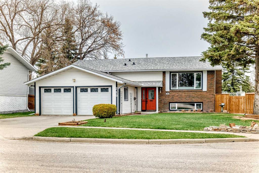 Picture for 716 Queensland Drive SE