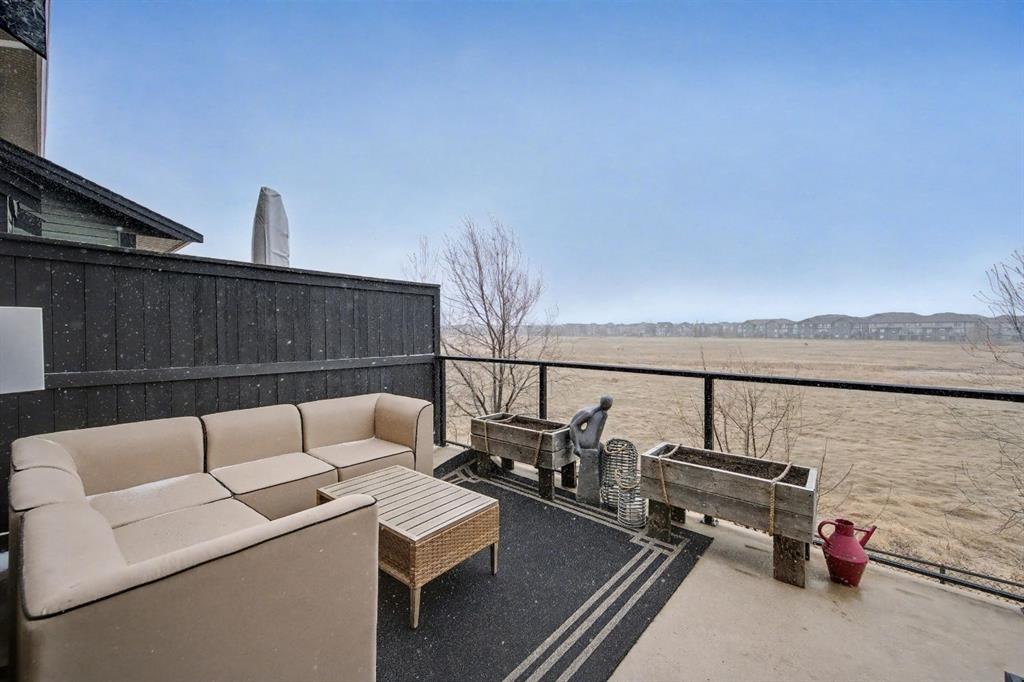 Picture for 2503, 1001 8 Street NW