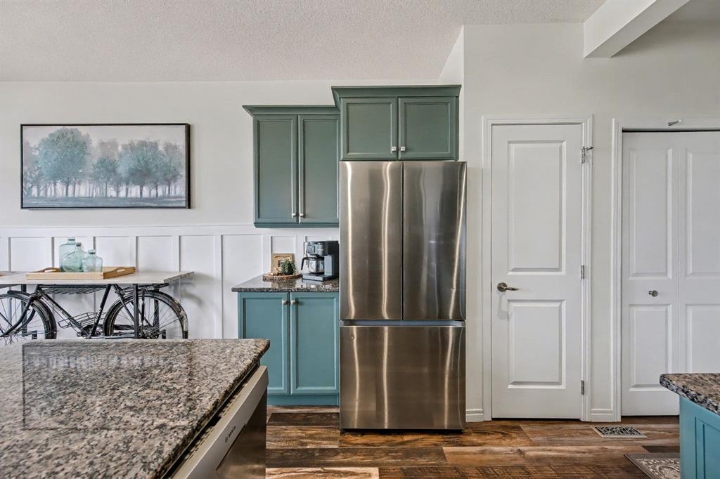 Picture for 2503, 1001 8 Street NW