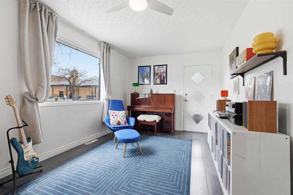 Picture for 402 8A Street NE