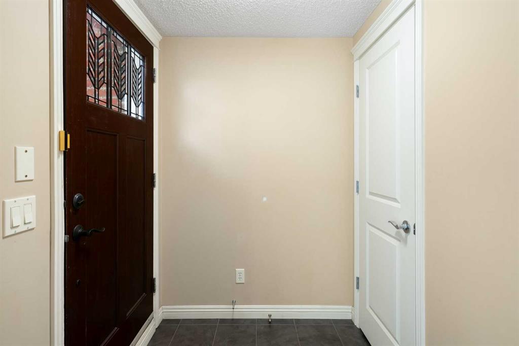 Picture for 30 Mike Ralph Way SW