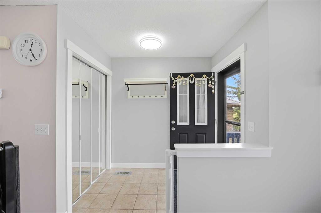 Picture for 39 Panora Square NW