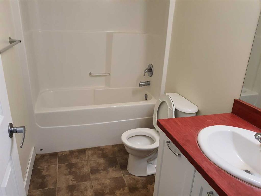 Picture for 404, 3820 Brentwood Road NW