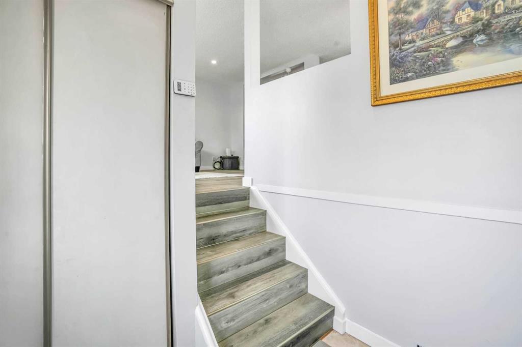 Picture for 76 Aberfoyle Close NE