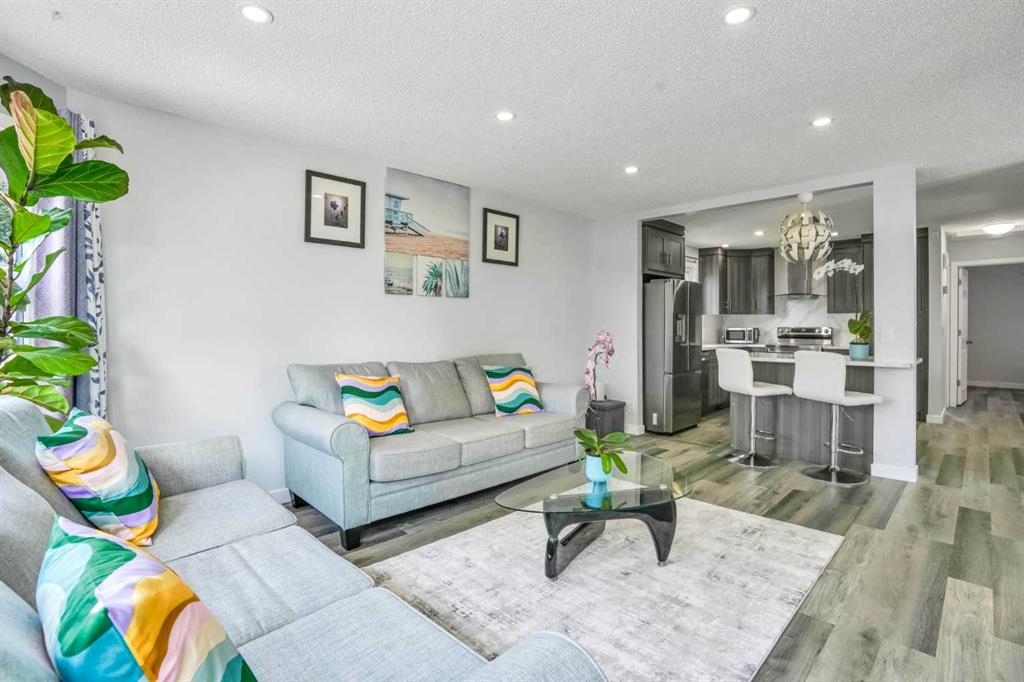 Picture for 76 Aberfoyle Close NE